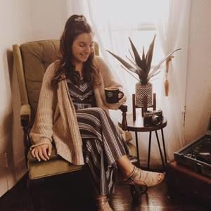 Meet your Posher, Emily